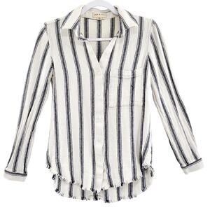 Cloth & Stone by Anthropologie White & Blue Striped Button Up Shirt Women’s XS